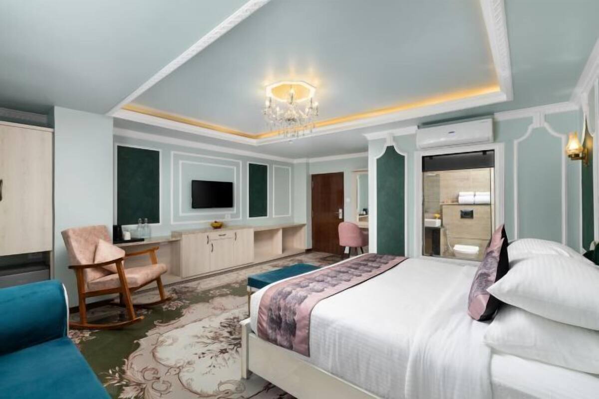 Sábanas de algodón egipcio, ropa de cama de alta calidad y minibar 