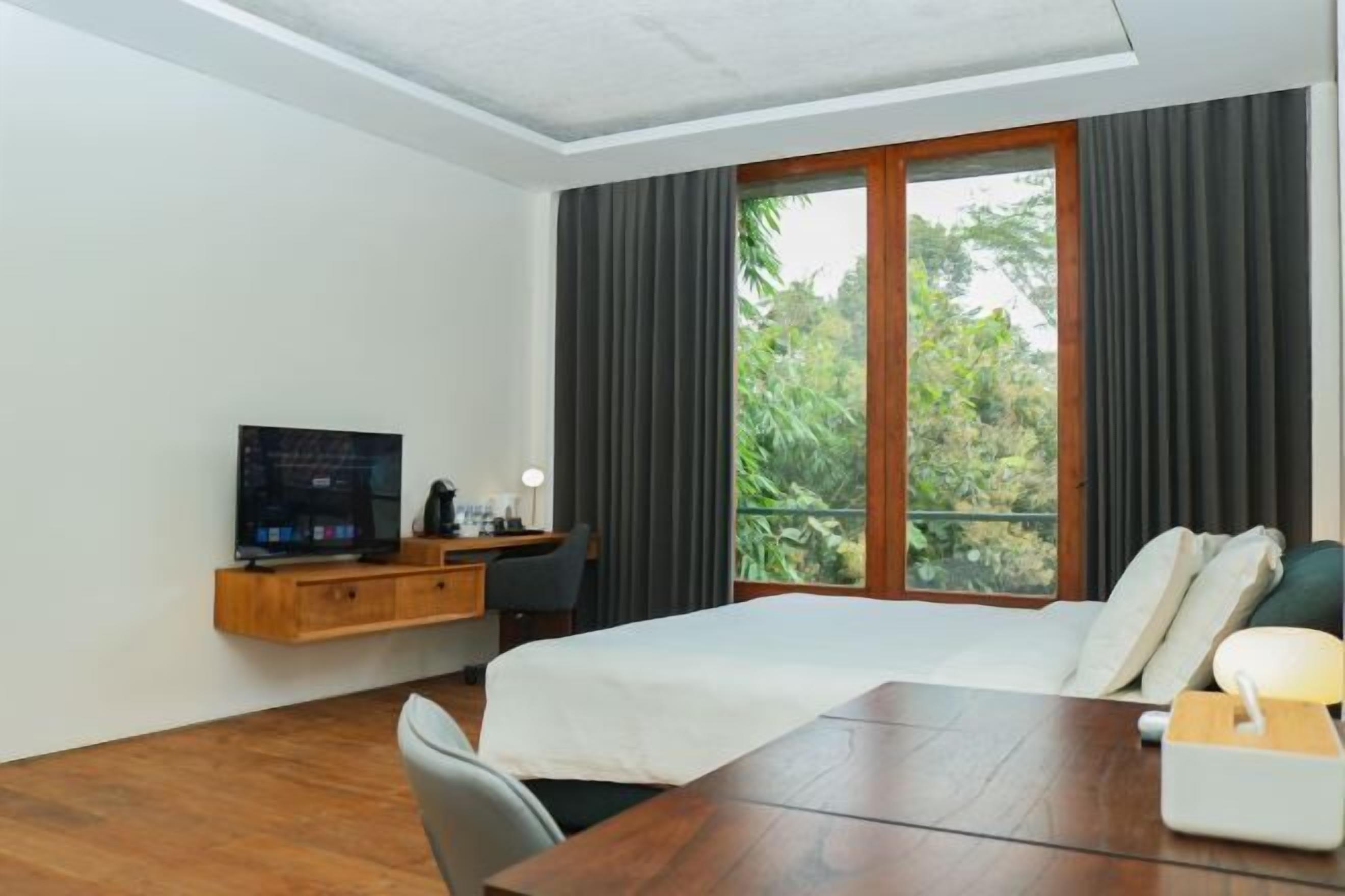 客房內保險箱、免費無線上網、床單