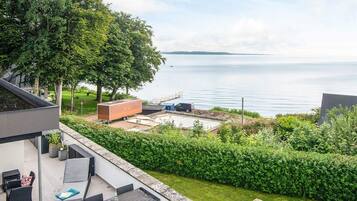 Maison | Vue sur lâeau