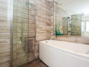 House | Spa treatment