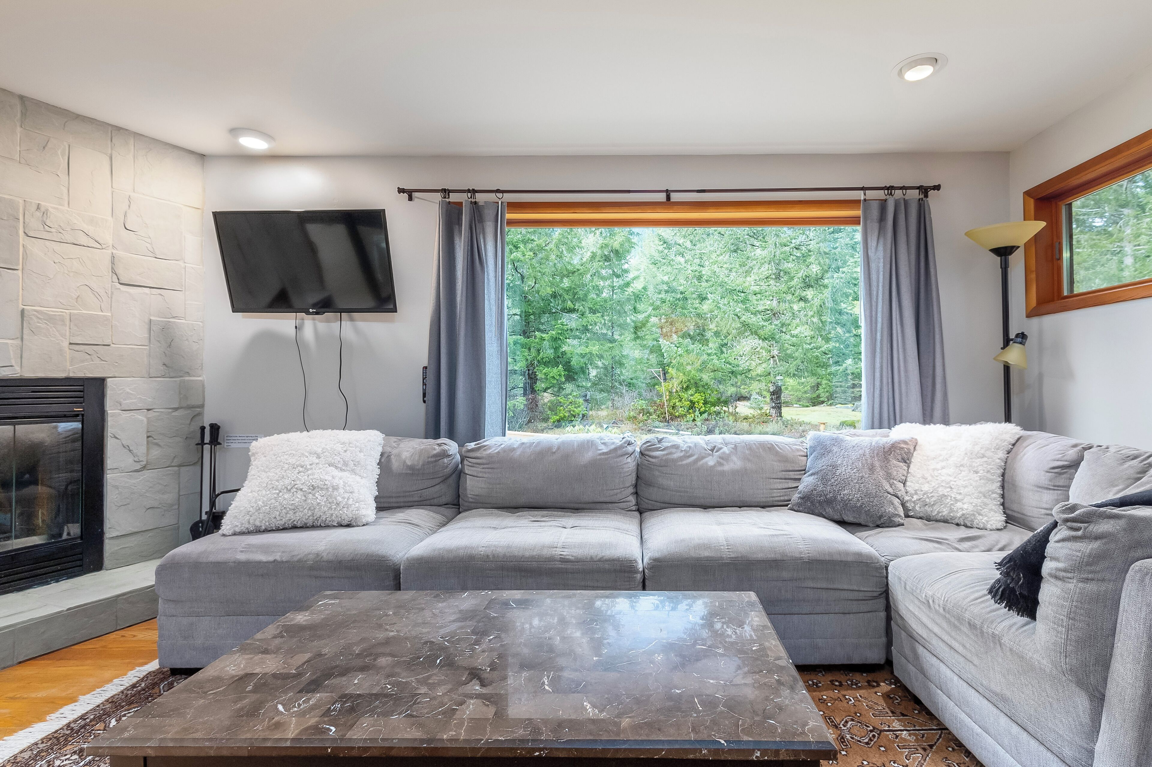 TV connectée, cheminée