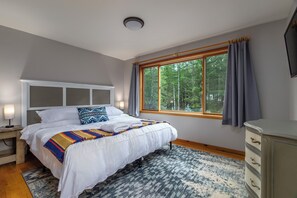 4 室のベッドルーム、WiFi (無料)、ベッドシーツ、車椅子でアクセスできる設備