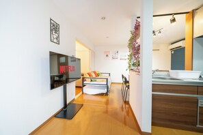 Interior - 2 min. walk to Seibu Shinjuku Station/6 min. walk to Shin-Okubo Station/center of the capital city/stays up to 16 people! /BBQ Grill on the 2nd floor of the house with rooftop (新宿区)