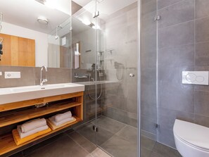 Een douche, een haardroger