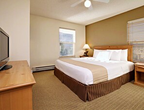 2 bedrooms, iron/ironing board, bed sheets