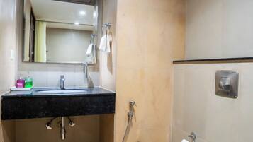 Superior Room | Bathroom