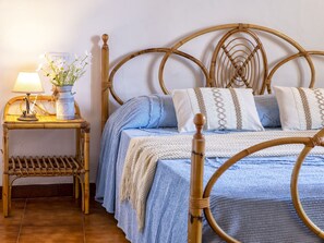 2 عدّة غرف نوم ومكواة/لوح كي وواي فاي