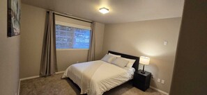 2 soverom, strykejern/-brett, wi-fi (inkludert) og sengetøy