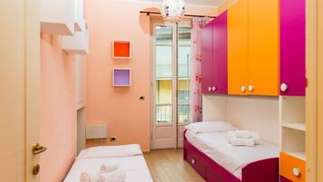 2 chambres, fer et planche Ă repasser, Wi-Fi, draps fournis