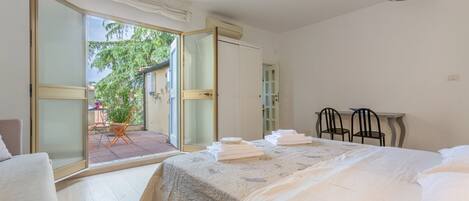 1 chambre, fer et planche Ă repasser, Wi-Fi, literie fournie