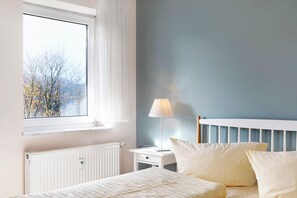 2 bedrooms, free WiFi, bed sheets - Apartment 'Tannenblick 6-2' with Mountain View, Balcony and Wi-Fi (Oberhof)