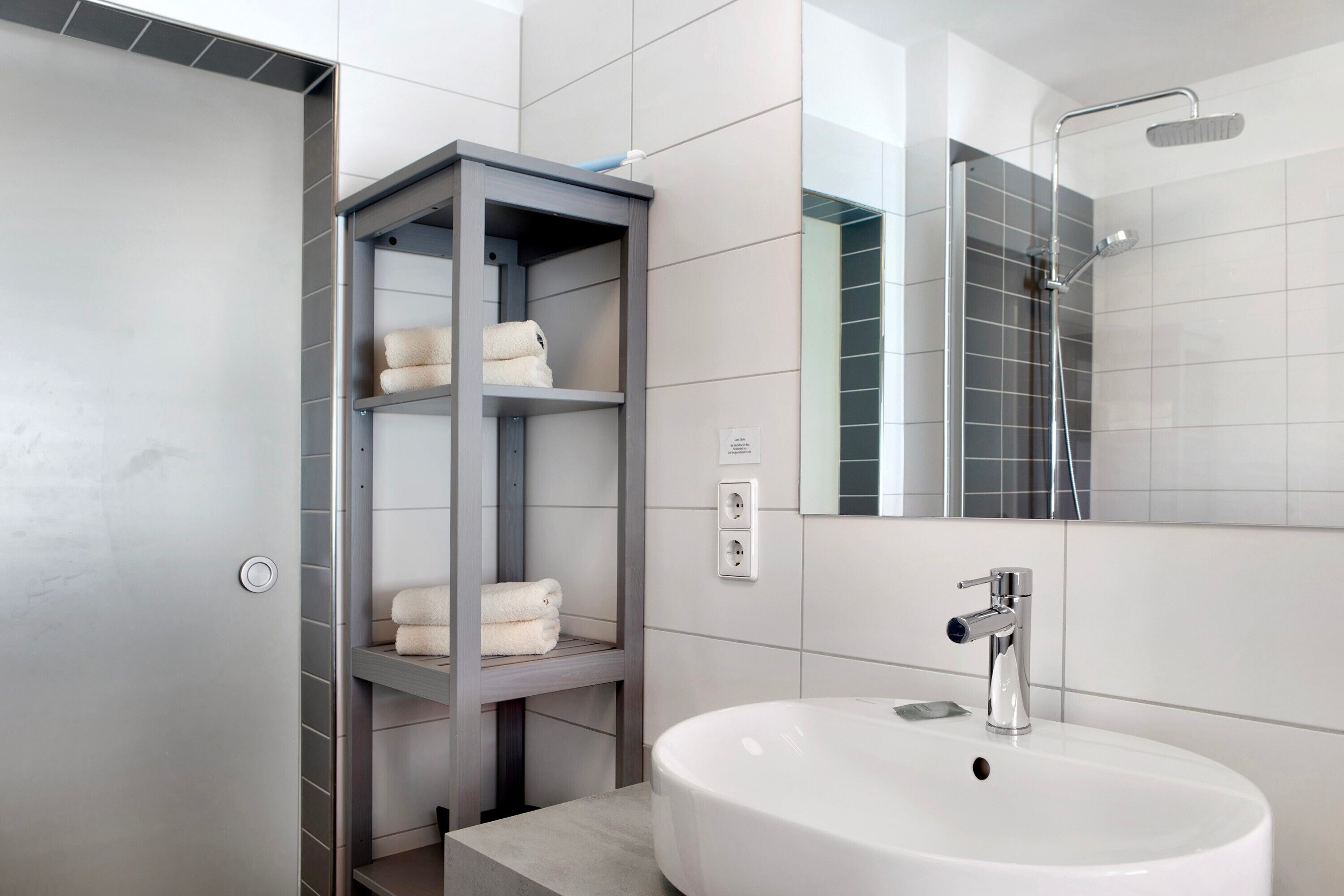 Doccia, asciugacapelli, asciugamani