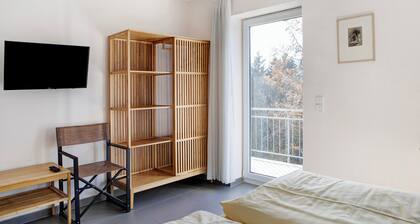 Ferienwohnung 'Tannenblick 6-2' mit Bergblick, Balkon und Wi-Fi