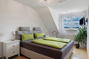 5 soverom, strykejern/-brett, wi-fi (inkludert) og sengetøy