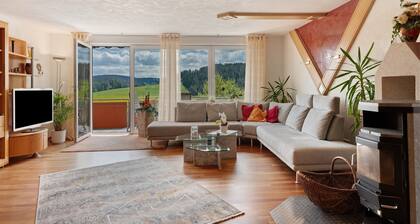 Holiday Home 'Am Kussenhof' with Mountain View, Balcony and Wi-Fi