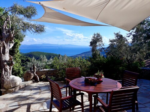 Nature cottage in authentic Greek surroundings. Pelion Peninsula.