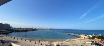 APPARTAMENTO IL DELFINO: comodissimo e fronte mare