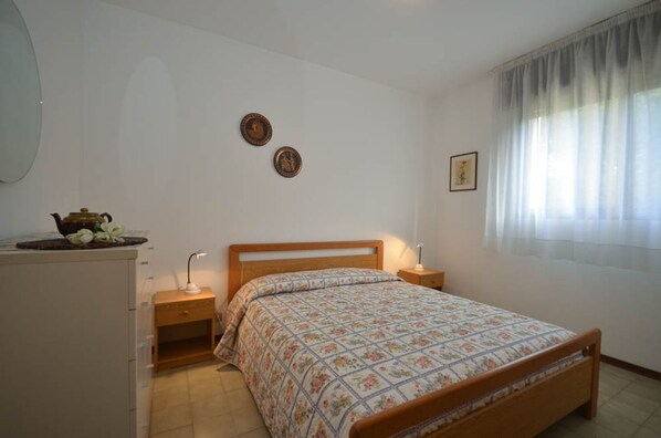 2 bedrooms