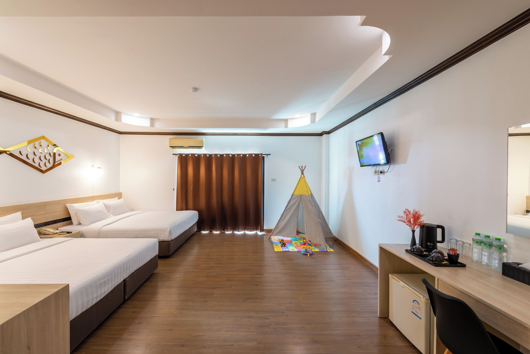 Minibar, in-room safe, desk, blackout drapes