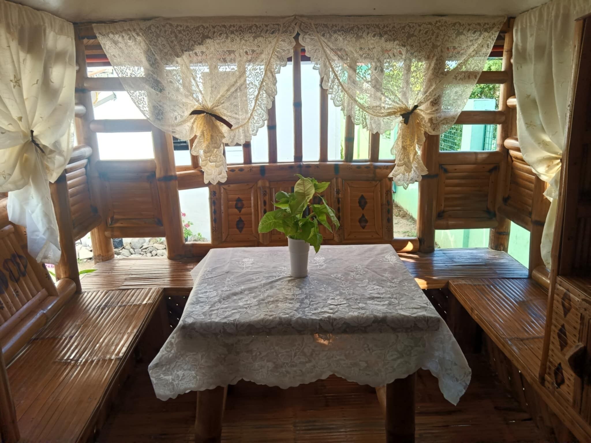 Room, 1 Bedroom, Smoking, Balcony | Dining