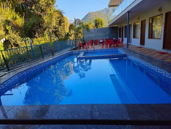 Indoor pool, seasonal outdoor pool
