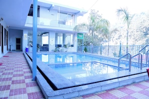 Indoor pool, seasonal outdoor pool - Ditya Destiny's JK River View Resort (Yamkeshwar)