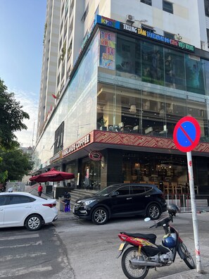 Aerial view - MonHomestay Ha Long-Amazing view balcony (Ha Long)