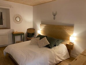 3 bedrooms, free WiFi - Renovated Farm Vercors: Fireplace, Parking, Garden Near Slopes (Villard-de-Lans)