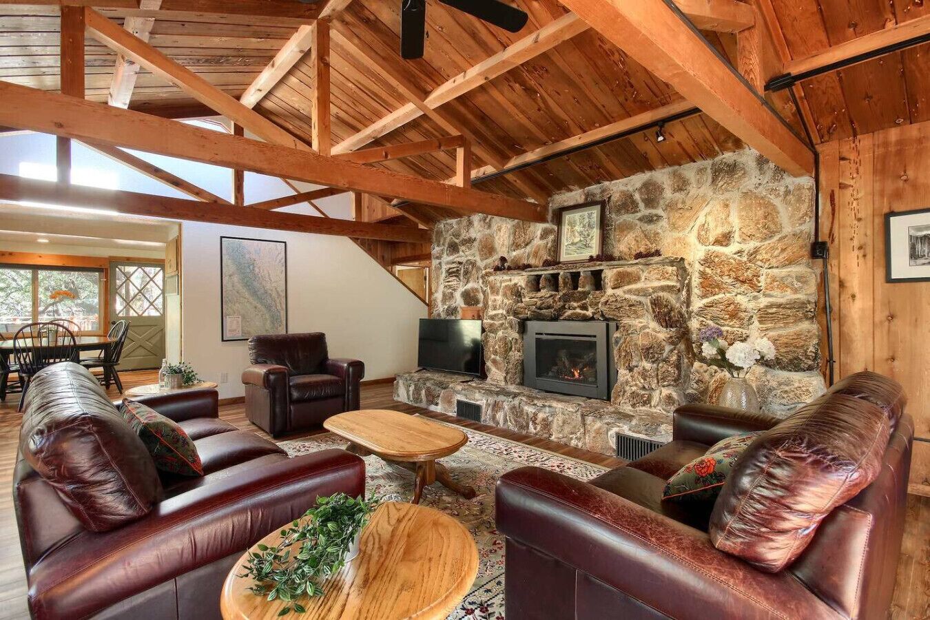 TV, fireplace, offices