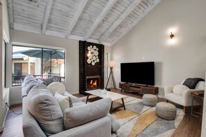 TV, fireplace - Desert Blue River Retreat - A Ryson Property (Palm Springs)