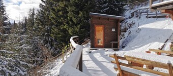 Chalet Alpl: cozy vacation apartment in the ski area with sauna, whirlpool tub & fireplace