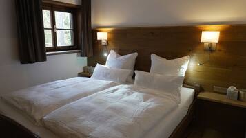 2 Schlafzimmer, Schreibtisch, kostenloses WLAN, Bettwäsche