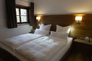 2 chambres, bureau, Wi-Fi gratuit, draps fournis