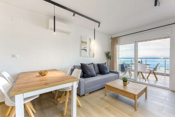 Apartment | Living area