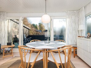 Interior - Peaceful Cabin Retreat in Ebeltoft (Ebeltoft)