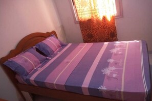 1 bedroom, iron/ironing board, free WiFi, bed sheets - Chez Oloufèmi (Keur Massar)