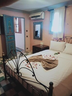 Iron/ironing board, free WiFi - Riad Wink (Marrakech)