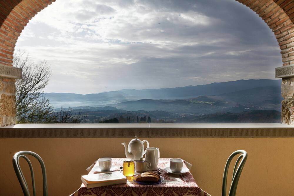 Apartment in Tuscany Near Vineyards - Freggina