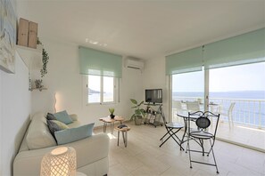 Living area - Apartment in Roses Near Canyelles Beach (Roses)