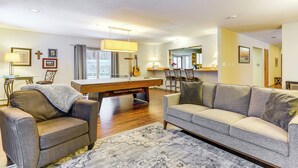 House (3 Bedrooms) | Interior - Home 20 Mi to Anchorage & Chugach State Park! (Chugiak)