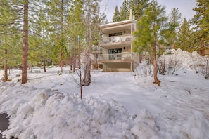 Apartment (4 Bedrooms) | Interior - 8 Mi to Northstar Slopes: Tahoe Gem w/ Fireplace (Kings Beach)