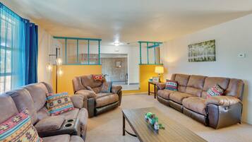 House (4 Bedrooms) | Interior