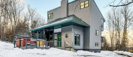 独立别墅 (4 Bedrooms) | 住宿正面