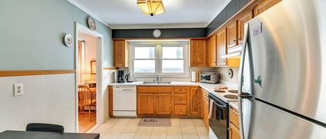 House (4 Bedrooms) | Interior