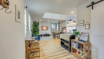 House (1 Bedroom) | Interior