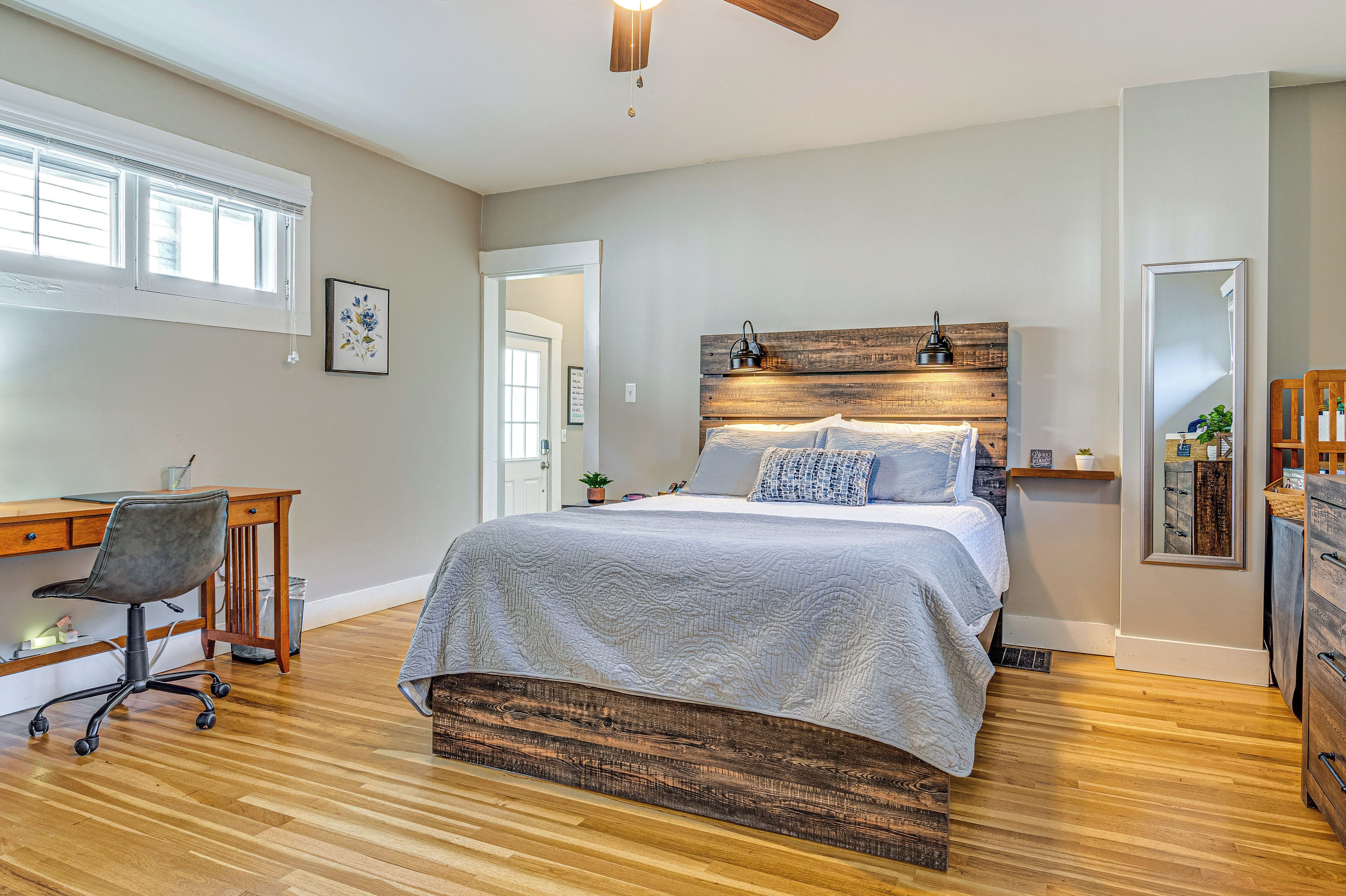 House (2 Bedrooms) | Interior