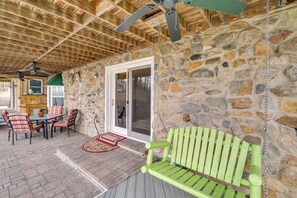 House (3 Bedrooms) | Interior - Knoxville Home: On-site Hiking & Outdoor Kitchen! (Knoxville)