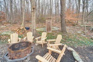 House (3 Bedrooms) | Interior - Knoxville Home: On-site Hiking & Outdoor Kitchen! (Knoxville)