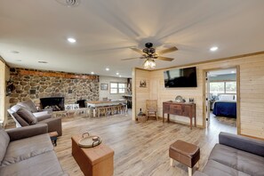 House (3 Bedrooms) | Front of property