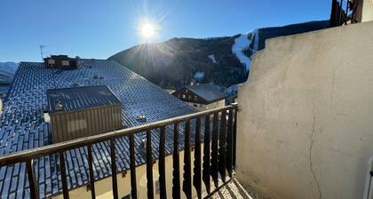 Luxurious 4-room chalet-style apartment. Cœur station d'Auron, 10 pers.